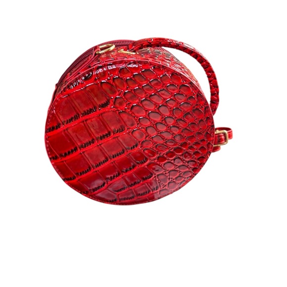 Red Croc Embossed Round Crossbody / Clutch Bag – Glossy Patent Faux - Picture 3 of 7
